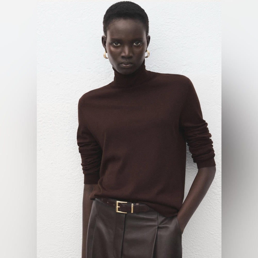NWT MANGO Turtleneck Knitted Sweater in Chocolate
